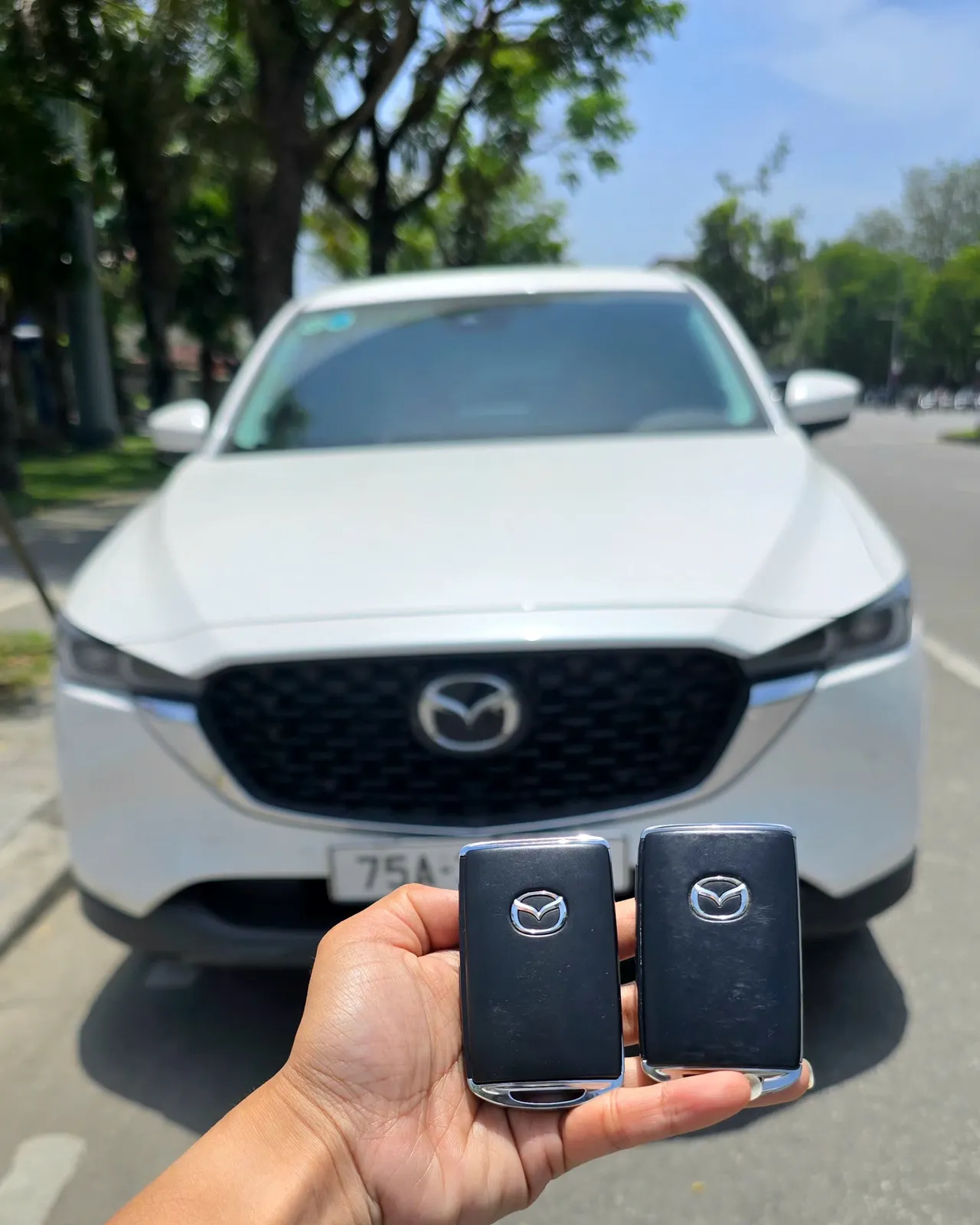 Hai chìa smartkey Mazda CX-5
